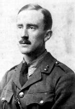 Tolkien, âgé de 24 ans, avant sa participation à la Première Guerre mondiale.